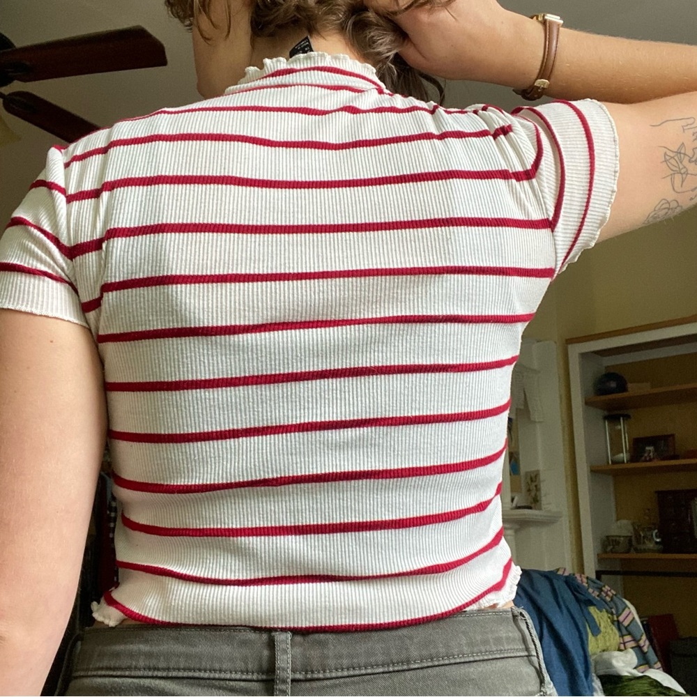 Striped crop top - Picture 4 of 4